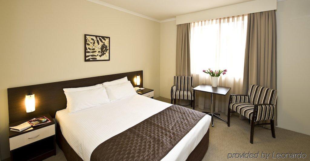 175 Hotel Westmead Sydney Room photo