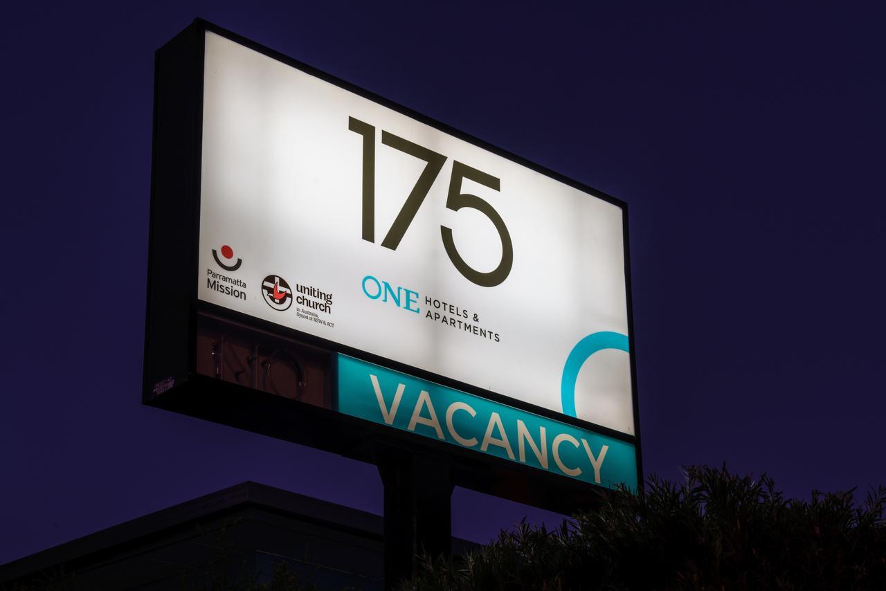 175 Hotel Westmead Sydney Exterior photo
